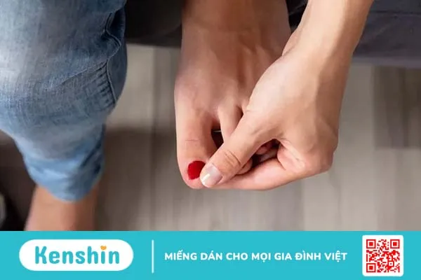 Nấm móng chân: Ai dễ mắc? Nguyên nhân và cách điều trị là gì?