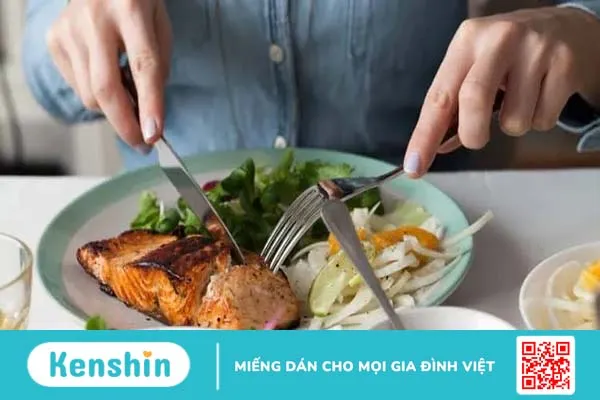 Nên chọn chế độ ăn kiêng low carb hay low fat để giảm cân hiệu quả?