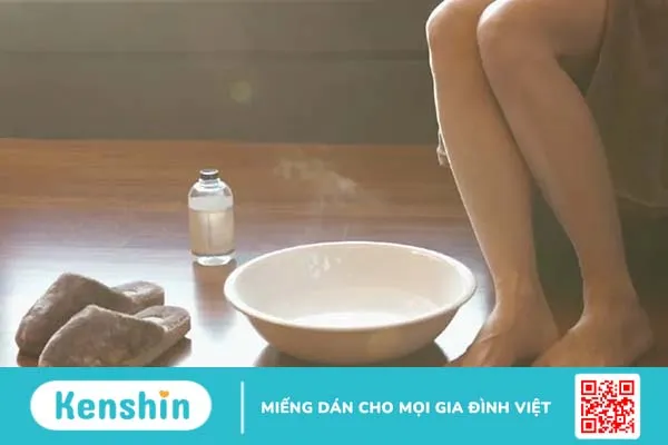 Ngón chân COVID: Triệu chứng lạ do virus corona gây ra