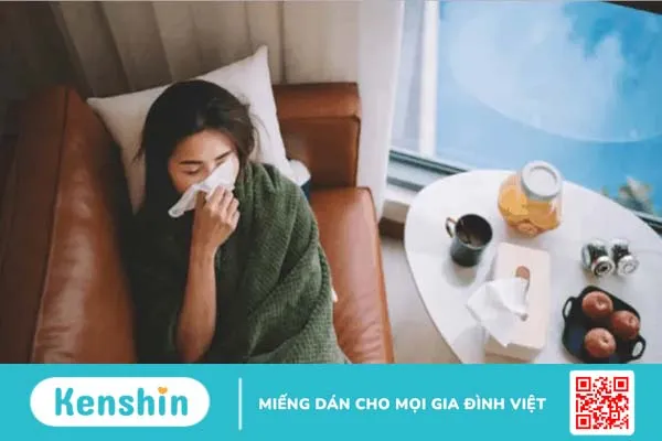Ngủ nude: Lợi ích, rủi ro và bí quyết để ngủ khỏa thân an lành