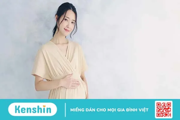 Ngứa ngực khi mang thai: Nguyên nhân và cách giảm ngứa hiệu quả