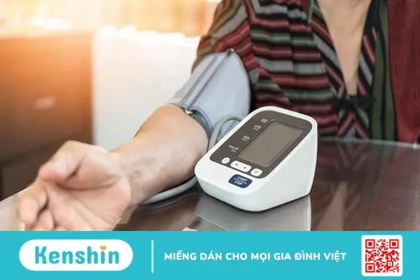 Người cao tuổi bị đau tim nên làm gì để bảo vệ tim mạch?