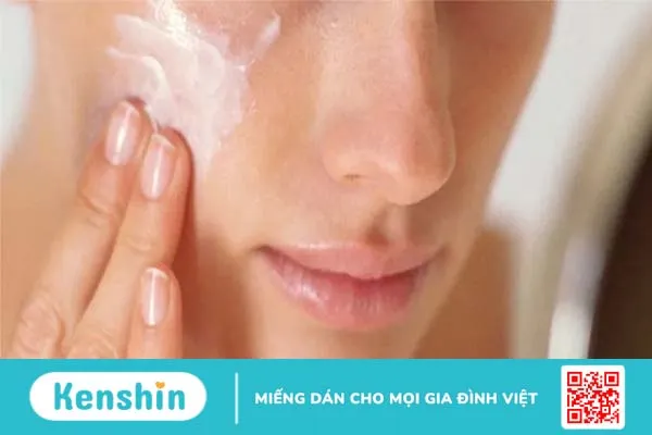 Nguyên nhân dùng kem dưỡng ẩm bị nổi mụn, lão hóa nhanh