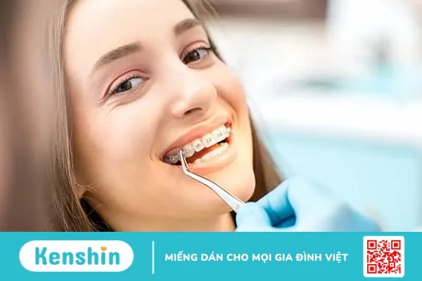 Nhổ răng khôn hàm trên có nguy hiểm hơn hàm dưới? Có nên nhổ không?