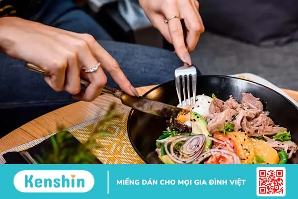 Nhổ răng khôn kiêng gì để mau lành? Đừng bỏ qua bài viết sau