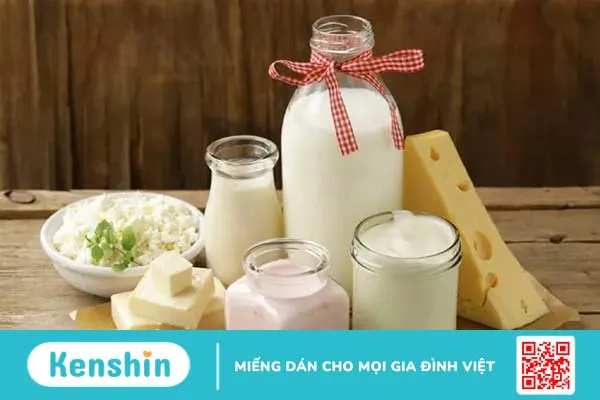 Những thực phẩm nên ăn và nên tránh cho mẹ bầu mang thai tháng đầu