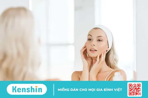 Nổi mụn ở chân mày do 4 nguyên nhân sau đây và cách điều trị