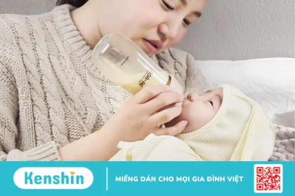 Nuôi con bằng sữa công thức: Điều gì nên và không nên làm?