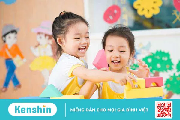 Nuôi con khoa học: Đừng chỉ lo cân nặng, miễn dịch – trí não cũng là “then chốt”