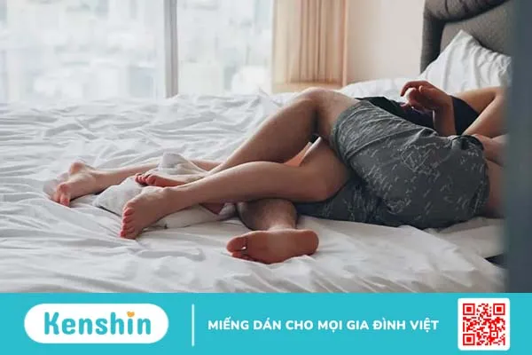 Ôm nhau ngủ có thật sự giúp bạn thư giãn và ngủ ngon hơn?