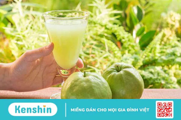 Phụ nữ sinh mổ ăn ổi được không? Bật mí cách ăn ổi sau sinh mổ đúng