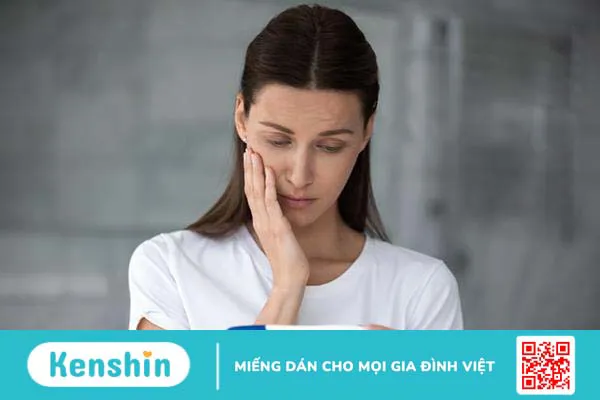 Que thử thai 2 vạch mờ có phải có thai? Cách thử thai chính xác là gì?