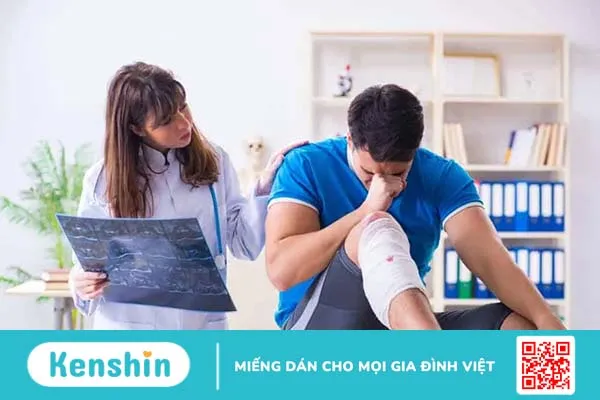 Rách cơ bao lâu thì khỏi? Tình trạng này có nguy hiểm không?