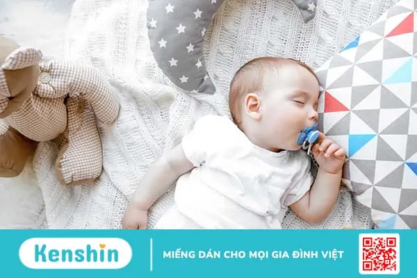 Rôm sảy ở trẻ sơ sinh là gì? Trẻ bị rôm sảy phải làm sao?