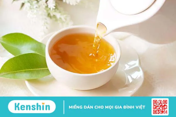 Rụng tóc sau sinh nên uống gì? Mẹ sợ hói cần biết mà dùng