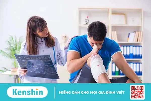 Rút dụng cụ sau phẫu thuật chấn thương chỉnh hình