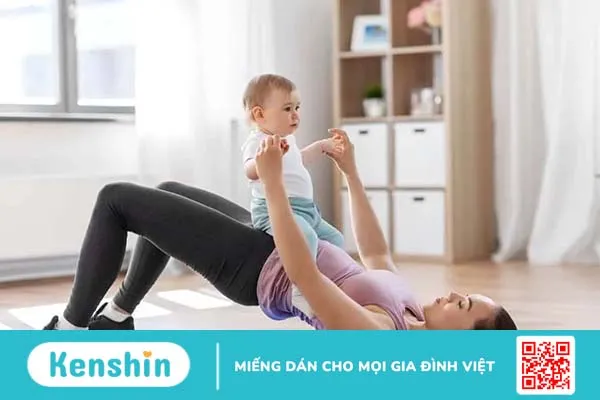 Sau sinh đi lại nhiều có bị sa tử cung? Làm sao phòng ngừa hiệu quả?