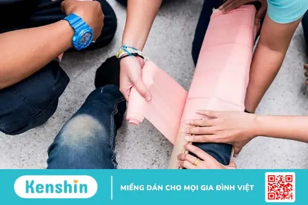 Sơ cứu gãy xương và những điều bạn cần biết