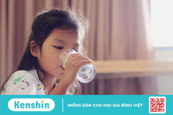 Sốt siêu vi ở trẻ: Triệu chứng, nguyên nhân, cách điều trị và phòng ngừa