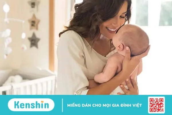 Sự phát triển của trẻ sơ sinh 1 tháng tuổi và những lưu ý khi chăm sóc bé