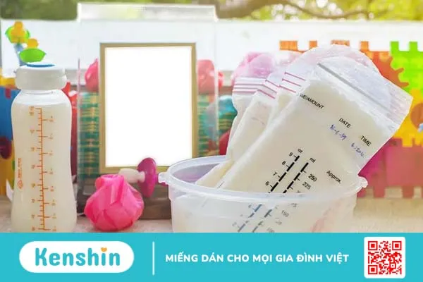 Sữa mẹ màu gì? Màu sữa mẹ như thế nào là tốt nhất?