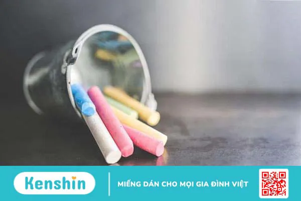 Tác hại của bụi phấn đối với sức khỏe của giáo viên