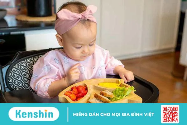 Tác hại của cai sữa muộn với mẹ và bé