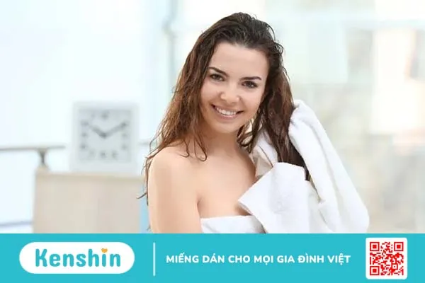 Tắm sáng có tốt không? 11 lợi ích sức khỏe khi bạn tắm buổi sáng