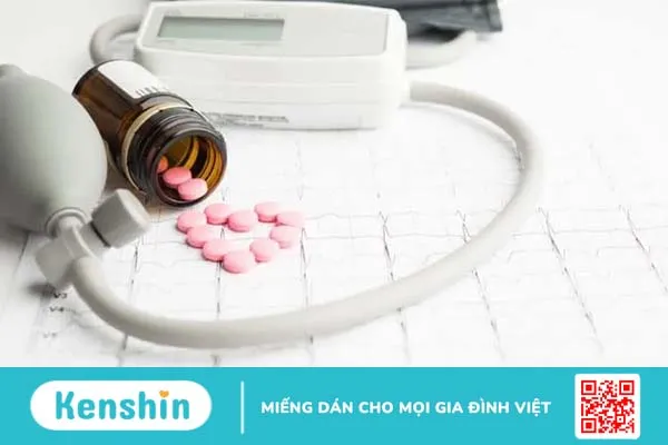 Tăng huyết áp là gì? Nguyên nhân, triệu chứng, biến chứng & thuốc