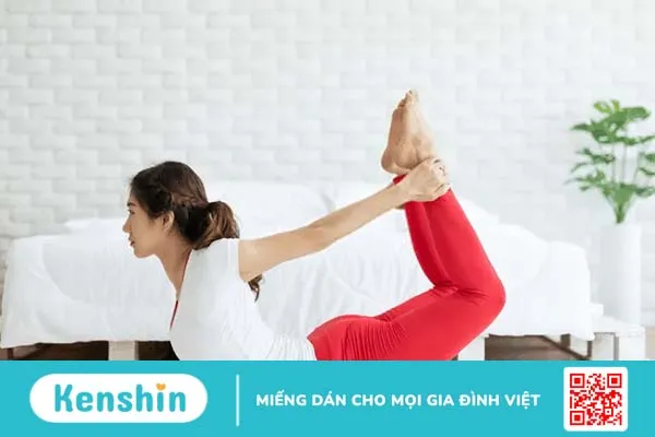 Tập tư thế cánh cung cho ngực và lưng thêm khỏe Tập tư thế cánh cung cho ngực và lưng thêm khỏe