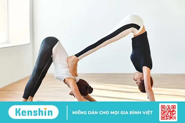 Tập yoga đôi ngay đi và bạn sẽ ngạc nhiên đấy!