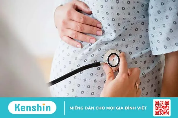 Thai nhi đạp bụng mẹ bao nhiêu lần một ngày? Bé đạp ít có sao không?