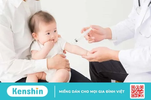 Tiêm chủng vaccine bại liệt: Mẹ cần biết những gì?