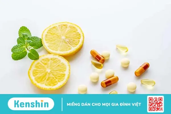 Tiêm vitamin C trắng da: Coi chừng tiền mất tật mang