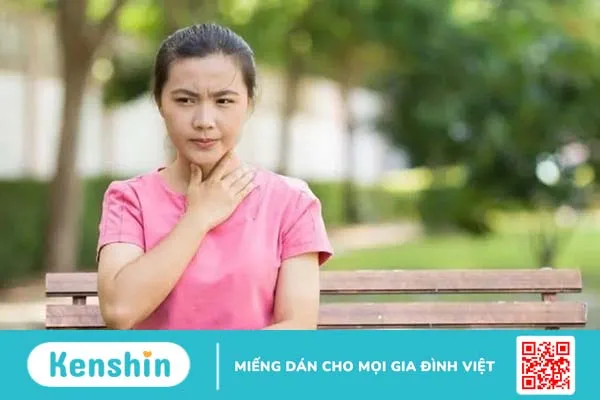 Tiết lộ 9 nguyên nhân gây khô cổ họng và biện pháp khắc phục tại nhà