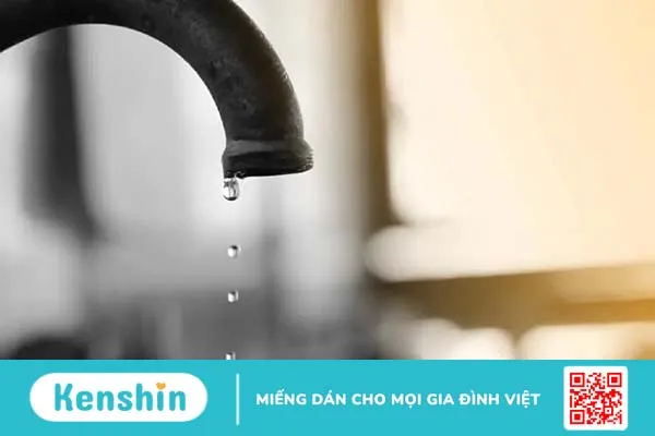 Tiểu buốt là dấu hiệu của bệnh gì? Triệu chứng & thuốc