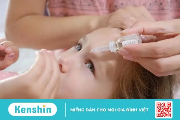 Tìm hiểu các loại thuốc nhỏ mắt trị viêm kết mạc