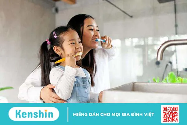 Tìm hiểu về răng mọc lẫy ở trẻ em: Nguyên nhân và cách xử lý