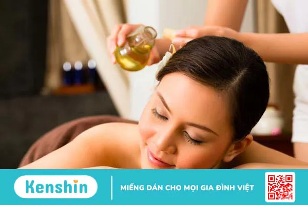 Tinh dầu hoa hồng: Công dụng tuyệt vời, cách làm đơn giản