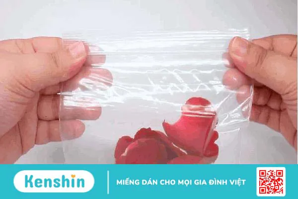 Tinh dầu hoa hồng: Công dụng tuyệt vời, cách làm đơn giản