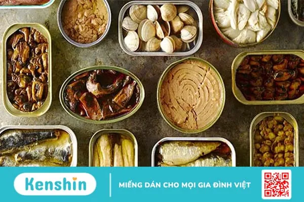 Top 10 thực phẩm NÊN và KHÔNG NÊN dành cho làn da đầy mụn ẩn