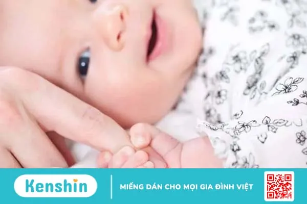 Tràn dịch màng tinh hoàn ở trẻ sơ sinh và người lớn