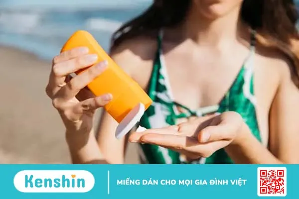 Trang điểm cho da mụn thế nào cho đúng?