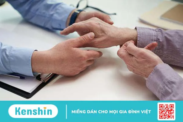 Trật khớp ngón tay là gì ? cách điều trị khi bị