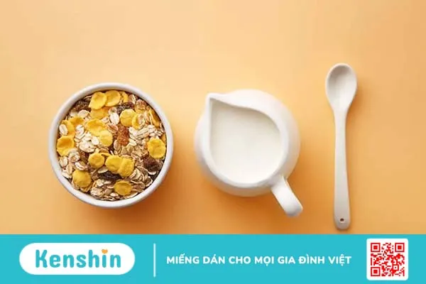 Trẻ 1 tuổi uống bao nhiêu sữa mỗi ngày? Loại sữa nào phù hợp cho bé?