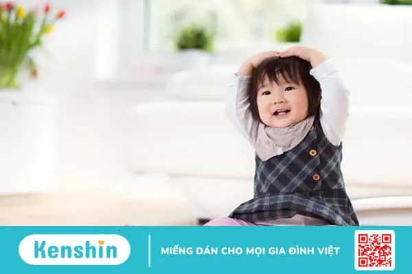 Trẻ 15 tháng biết làm gì? Sự phát triển toàn diện và chế độ ăn ngủ của bé