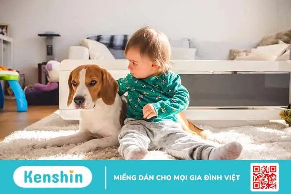 Trẻ 15 tháng biết làm gì? Sự phát triển toàn diện và chế độ ăn ngủ của bé