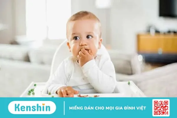 Trẻ 15 tháng biết làm gì? Sự phát triển toàn diện và chế độ ăn ngủ của bé