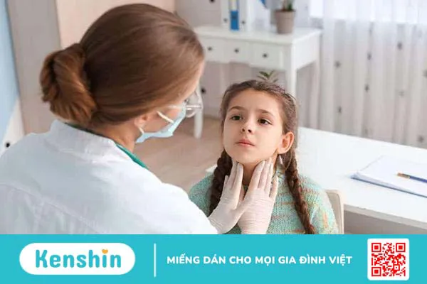 Trẻ bị khản tiếng phải làm sao? Nguyên nhân, mẹo điều trị tại nhà hiệu quả