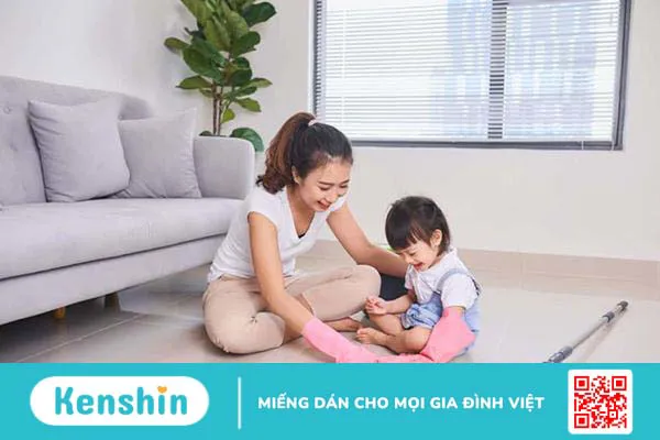 Trẻ bị sổ mũi kéo dài phải làm sao? Khi nào nên đưa bé đi khám?